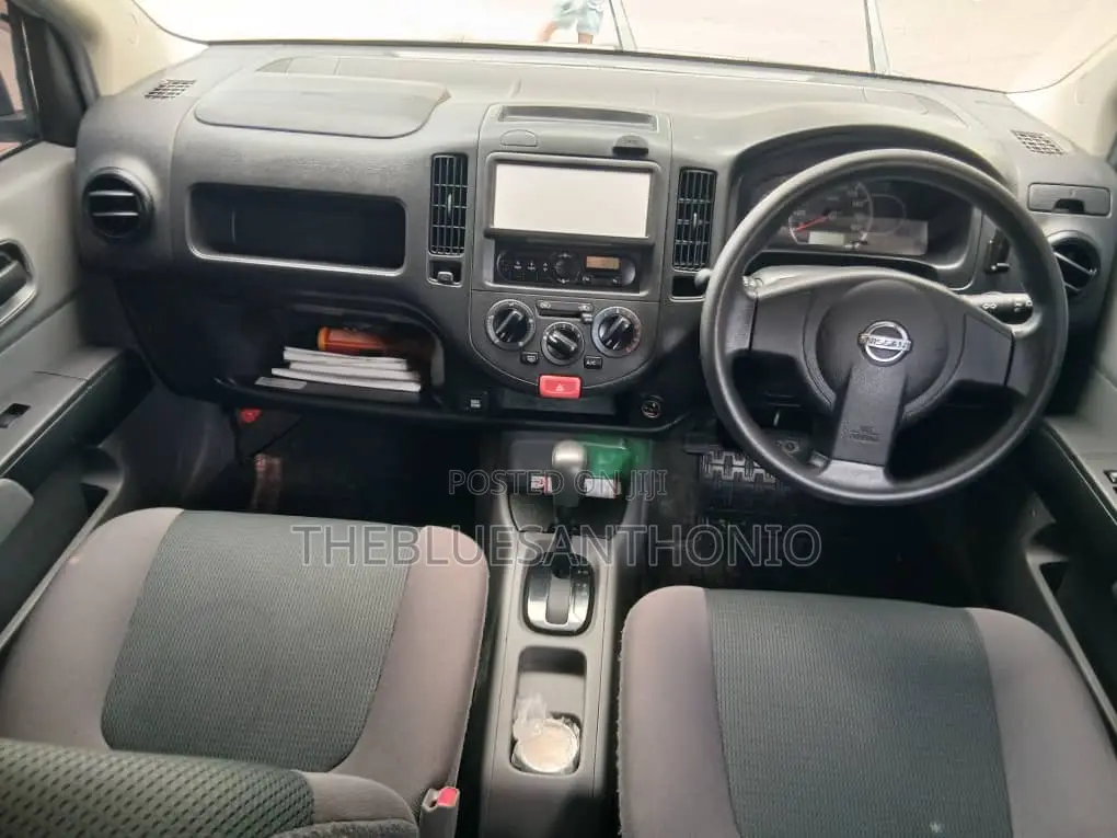 Nissan Advan 2015 Silver