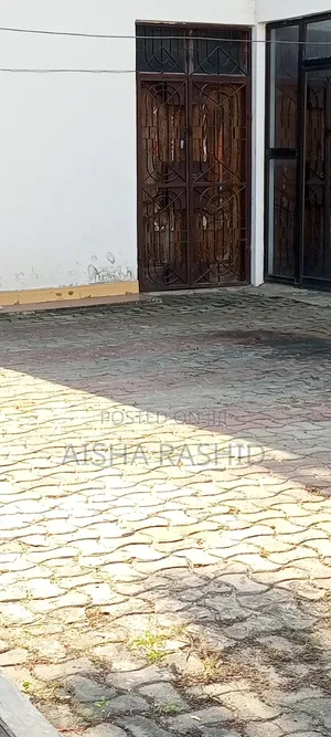 7bdrm House in Mikocheni for rent