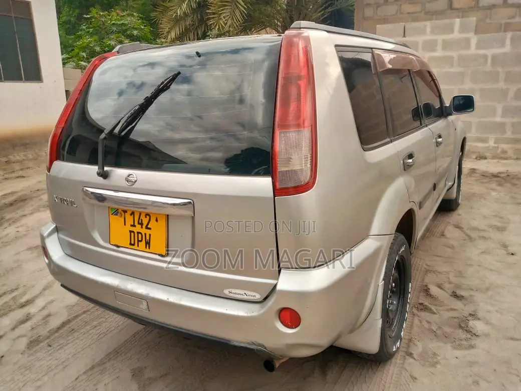 Nissan X-Trail 2006 Gold