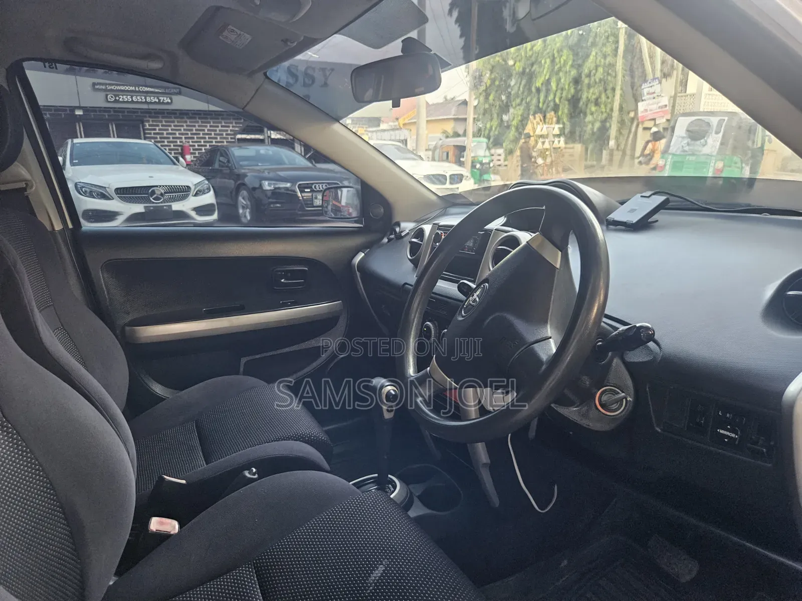Toyota IST 2003 Silver