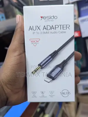 iPhone To 3.5mm Aux Audio Cable