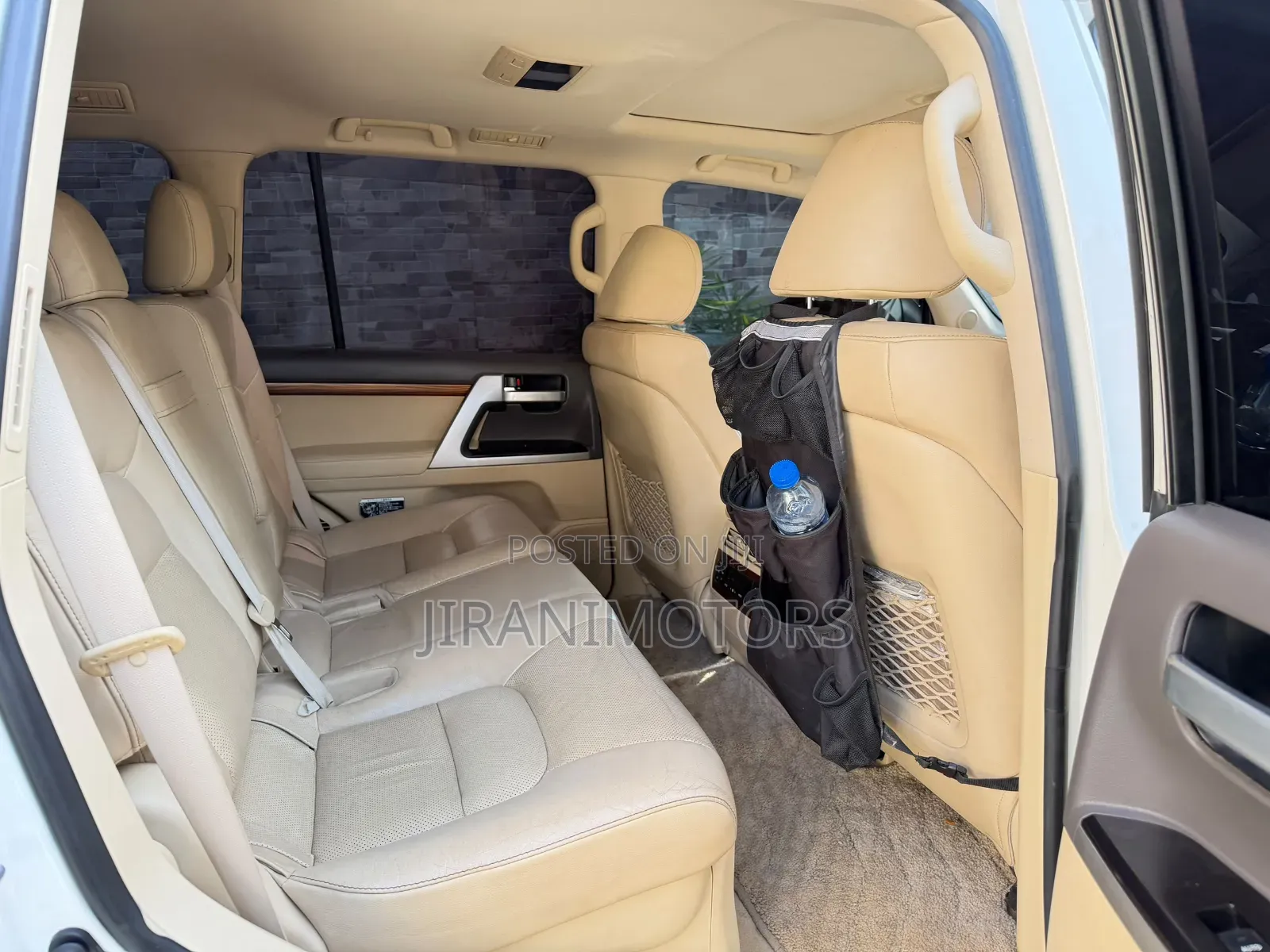 Toyota Land Cruiser 4.6 V8 ZX 2017 White