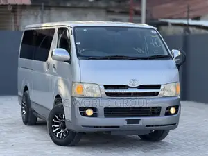 Toyota HiAce 2007 Silver