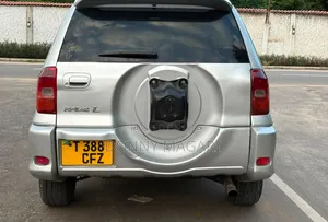 Toyota RAV4 Automatic 2003 Silver