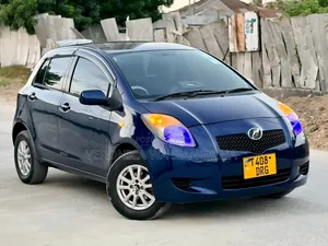 Toyota Vitz 2006 Blue
