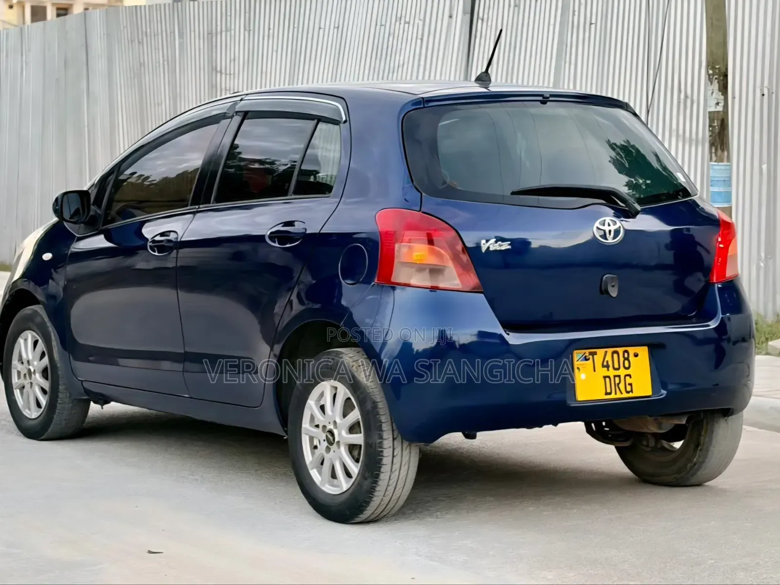 Toyota Vitz 2006 Blue