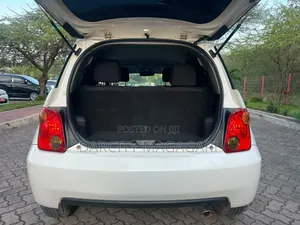 Toyota IST 2004 White