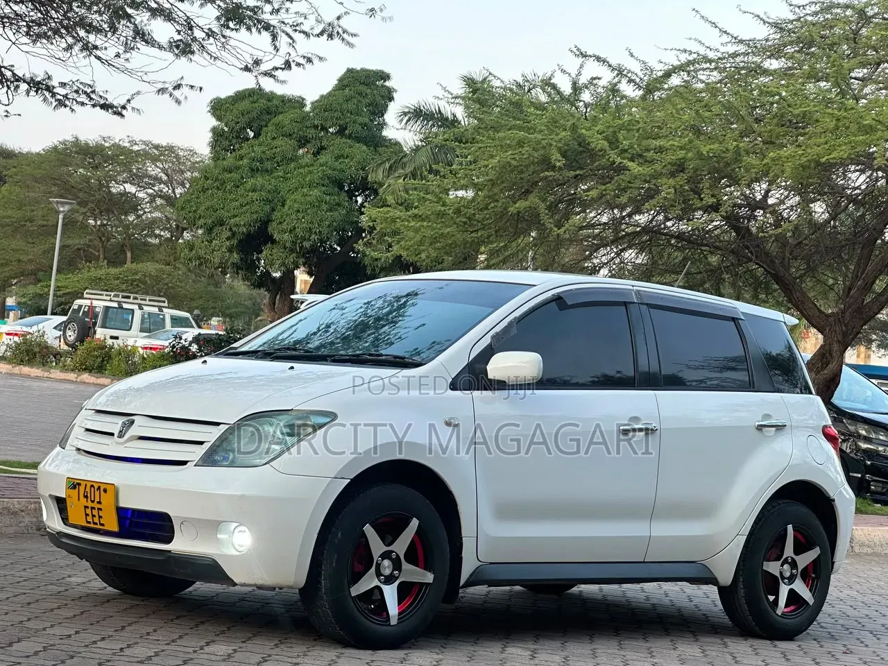 Toyota IST 2004 White