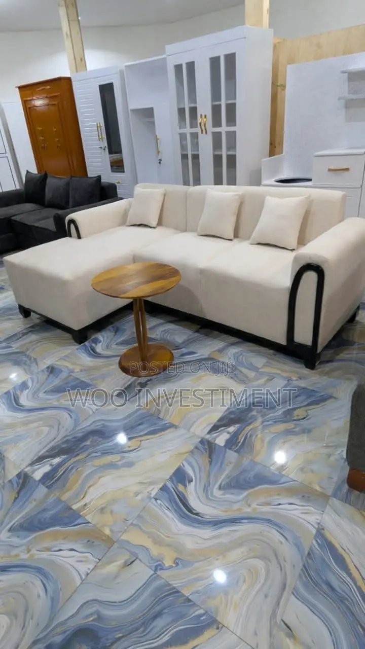 L-Shape Sofa Set Kali Sana Zinapatikana Gharama Nafuu Sana. 690,000/=