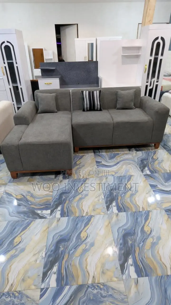 L-Shape Sofa Set Kali Sana Zinapatikana Gharama Nafuu Sana. 690,000/=