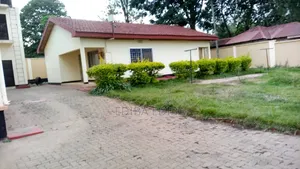 8bdrm House in Ediba Real Estate, Njiro for rent