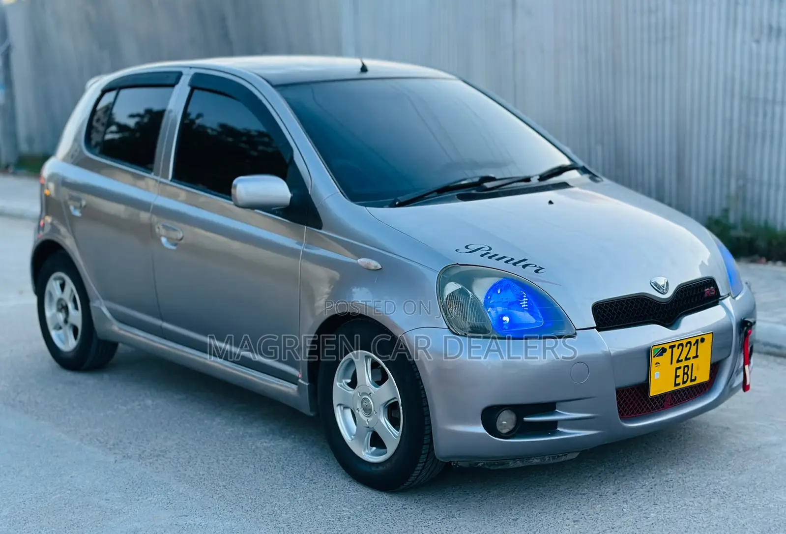Toyota Vitz 2006 Gray