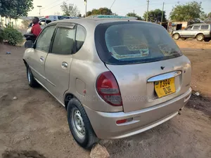 Toyota Duet 2002 Gray