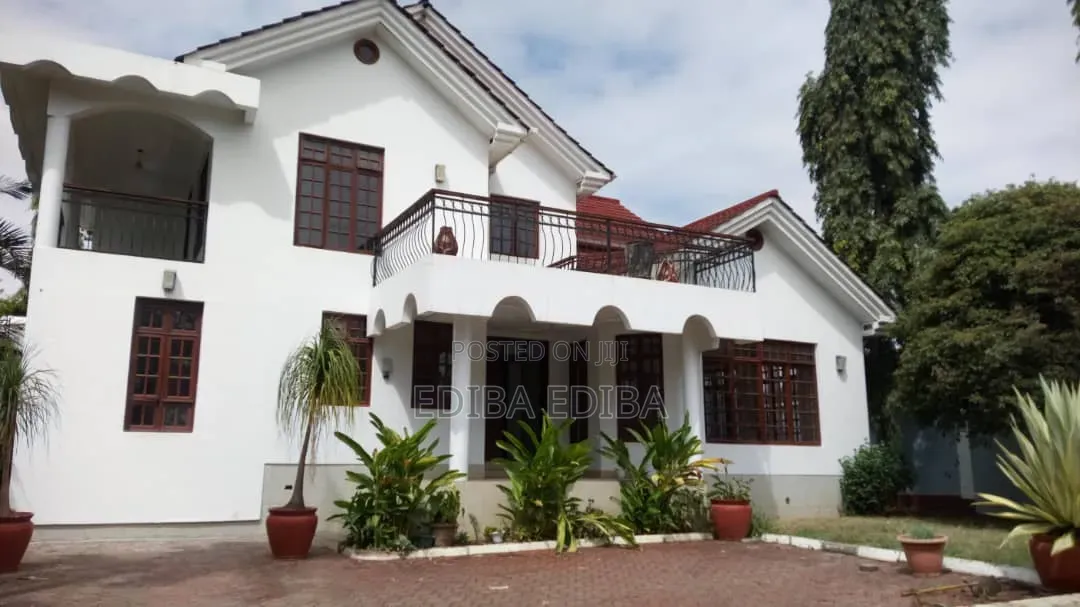 5bdrm House in Ediba Real Estate, Njiro for rent