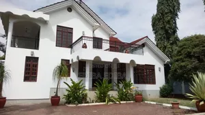 5bdrm House in Ediba Real Estate, Njiro for rent