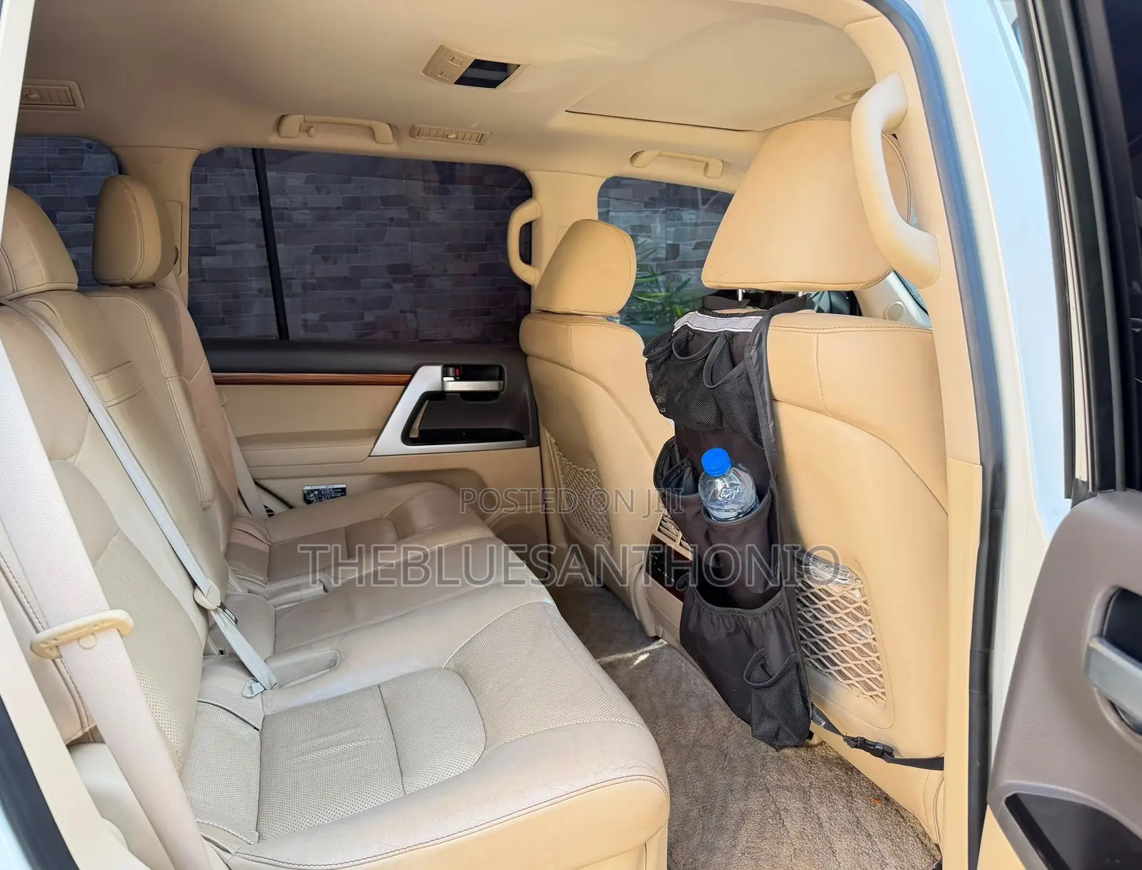 Toyota Land Cruiser 2016 White