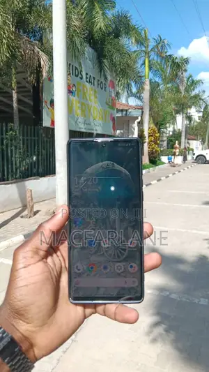 Sharp Aquos R6 128 GB Black