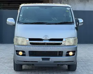 Toyota HiAce 2007 Silver