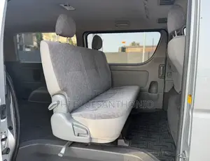 Toyota HiAce 2007 Silver