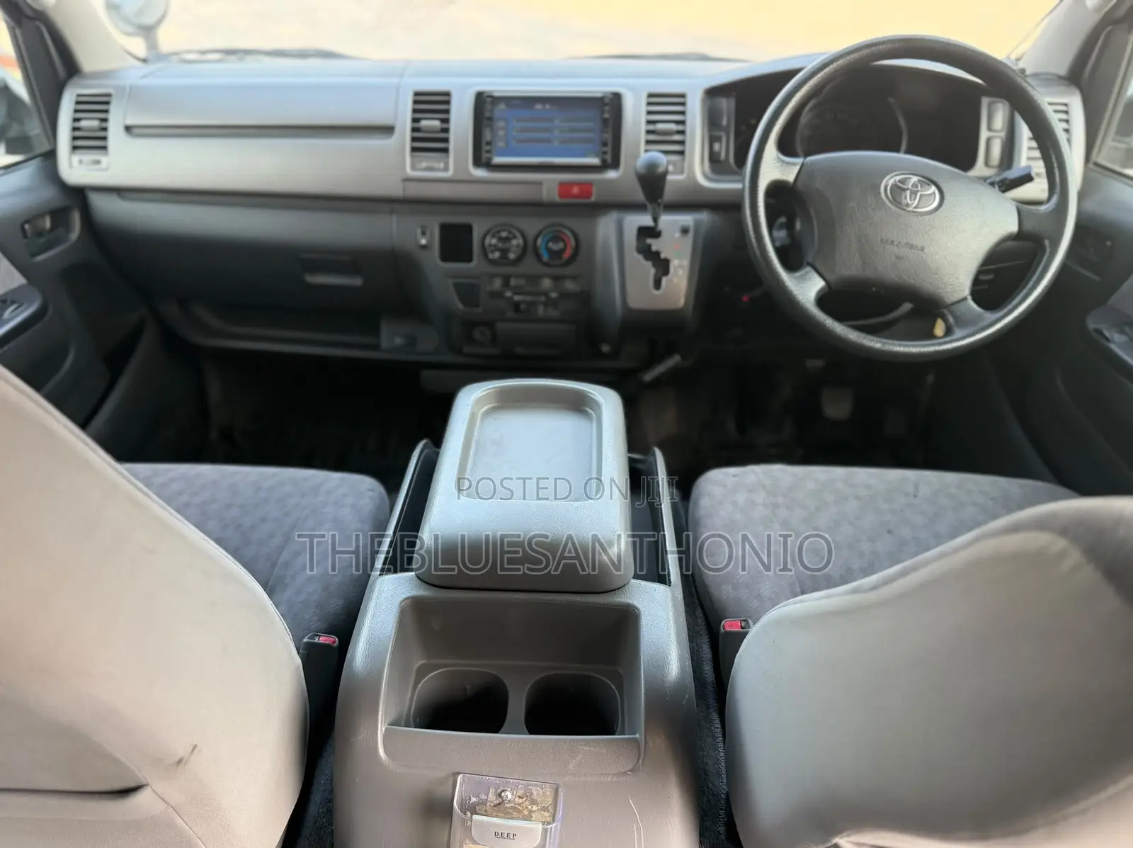 Toyota HiAce 2007 Silver