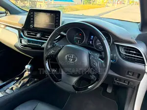 Toyota C-HR 2019 White