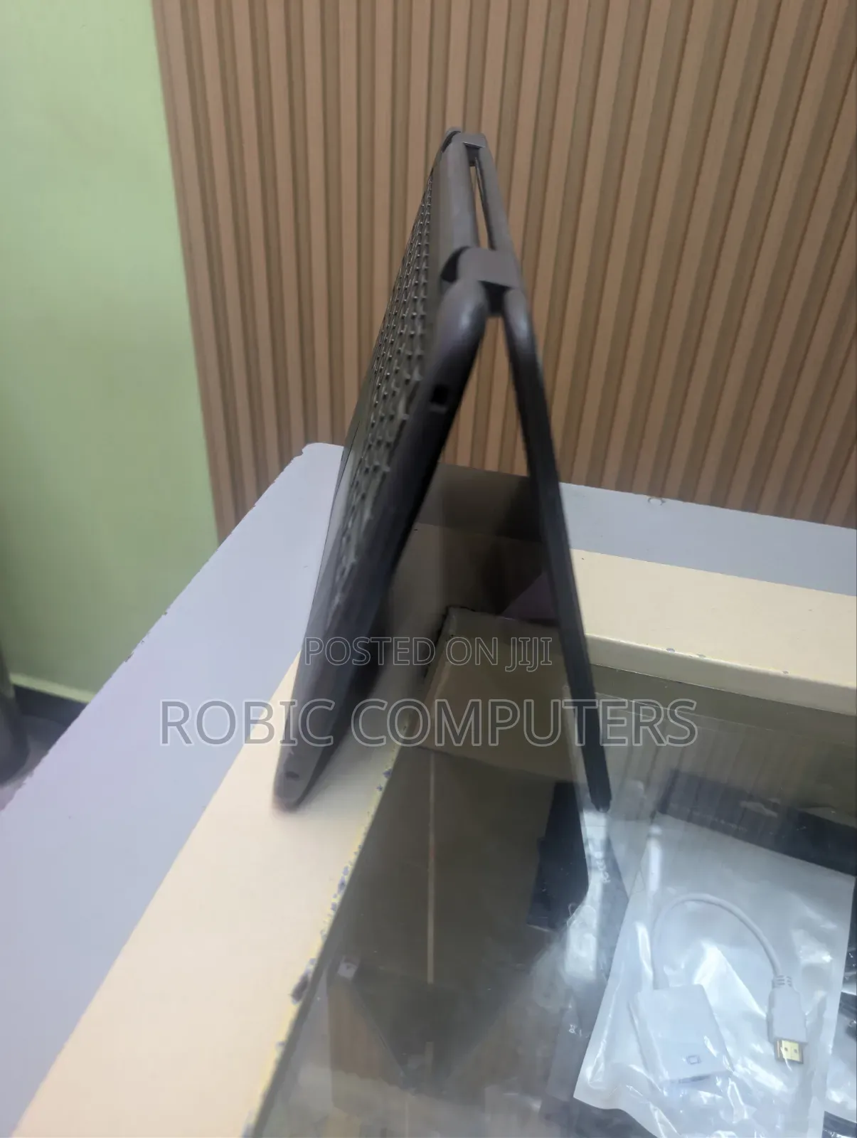 Laptop Dell Latitude 3189 4GB Intel SSD 128GB
