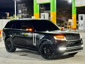 Land Rover Range Rover Vogue 2024 Black