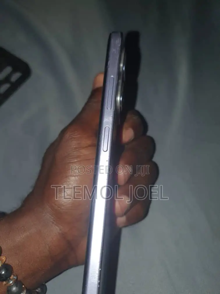 Infinix Hot 50i 128 GB Purple