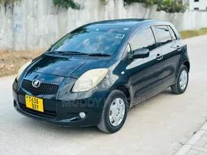 Toyota Vitz 2009 Black