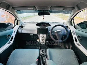 Toyota Vitz 2009 Black