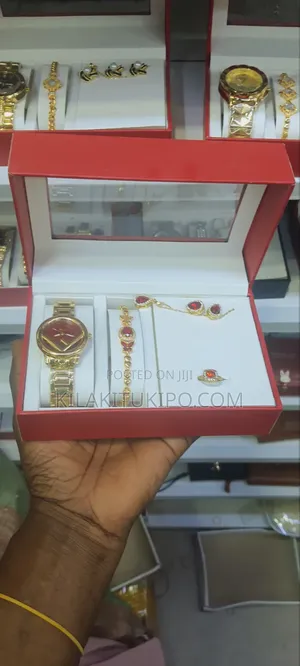 Fendi- Watch Bracelet Necklace Ring Ear Ring 5in 1
