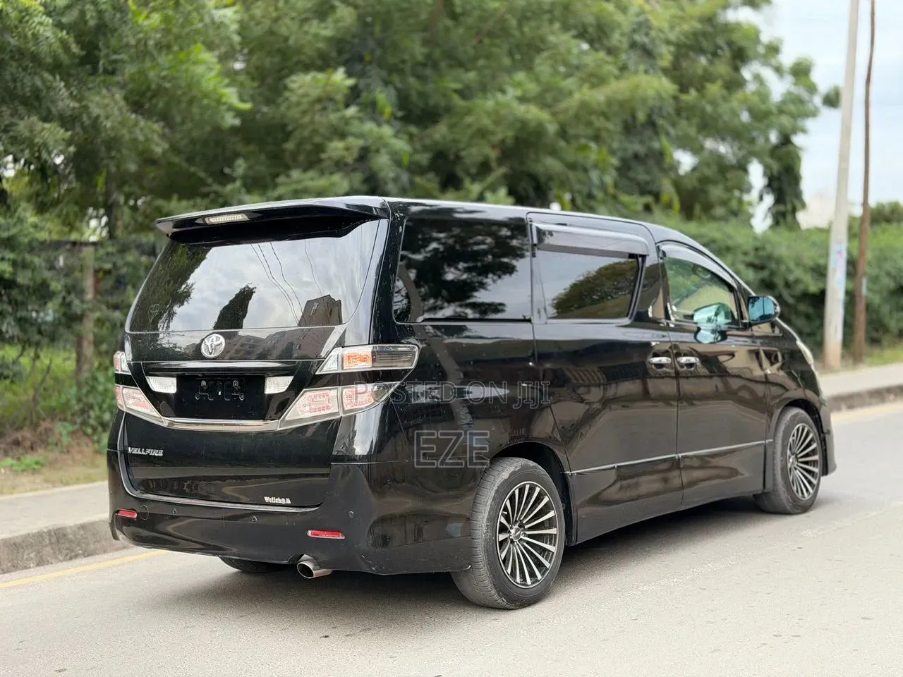 Toyota Vellfire 2008 Black