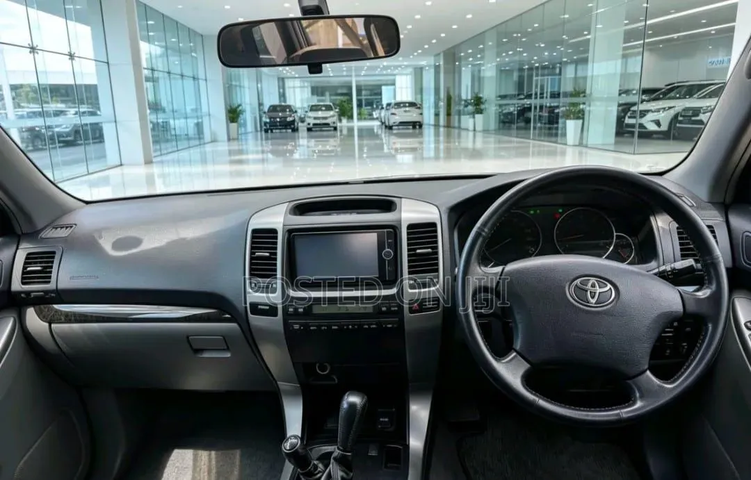 Toyota Land Cruiser Prado 2006 Black