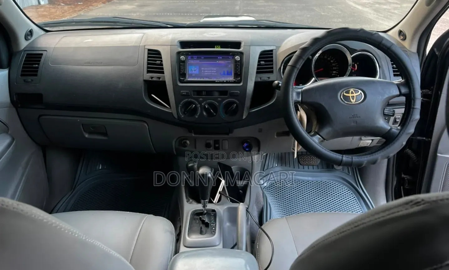 Toyota Hilux 2007 Black