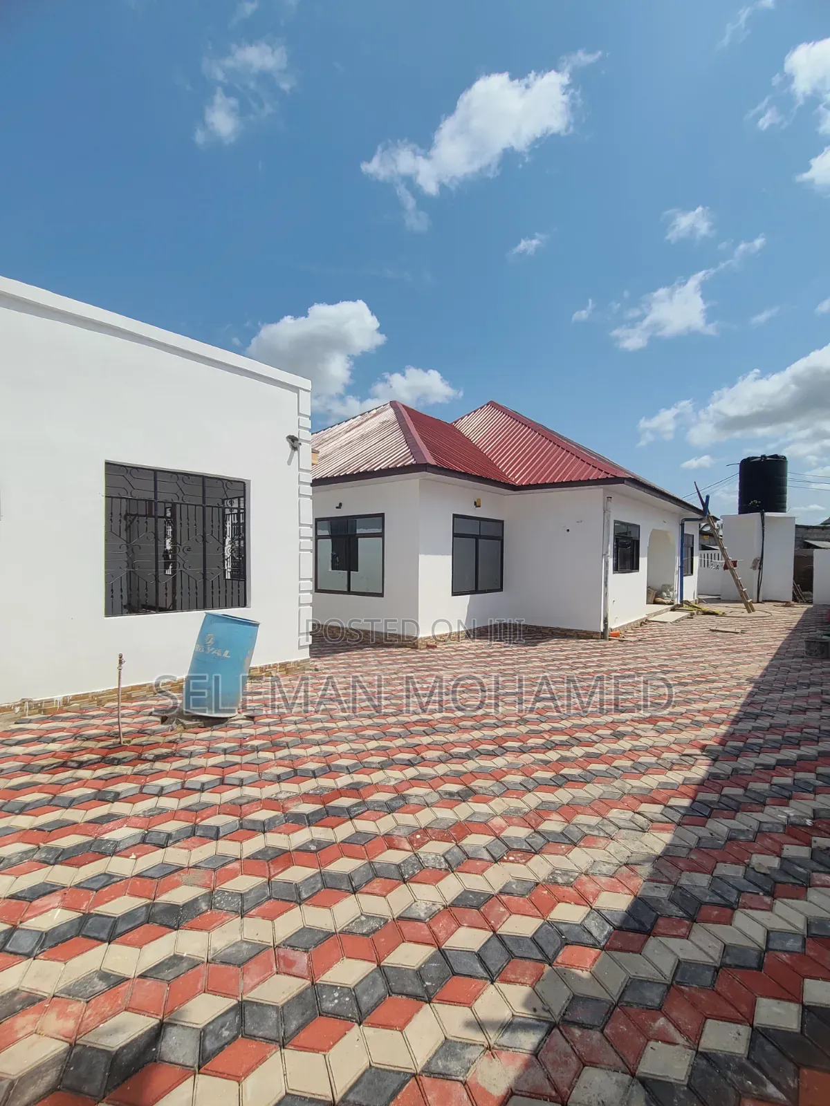 Furnished 3bdrm House in Biriani Real Estate, Chamazi for sale