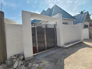Furnished 3bdrm House in Biriani Real Estate, Chamazi for sale