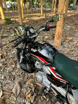 TVS HLX 125 2025 Black