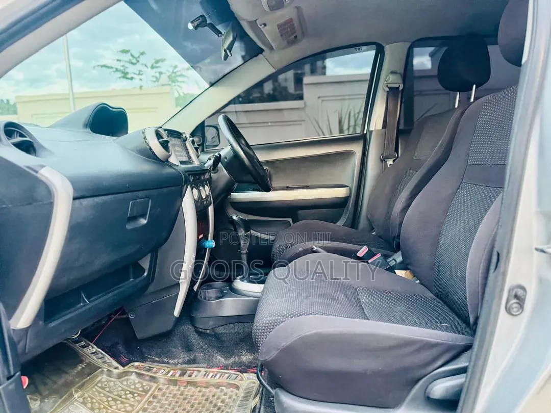 Toyota IST 2005 Silver