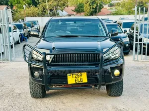 Toyota Hilux Surf 2006 Black
