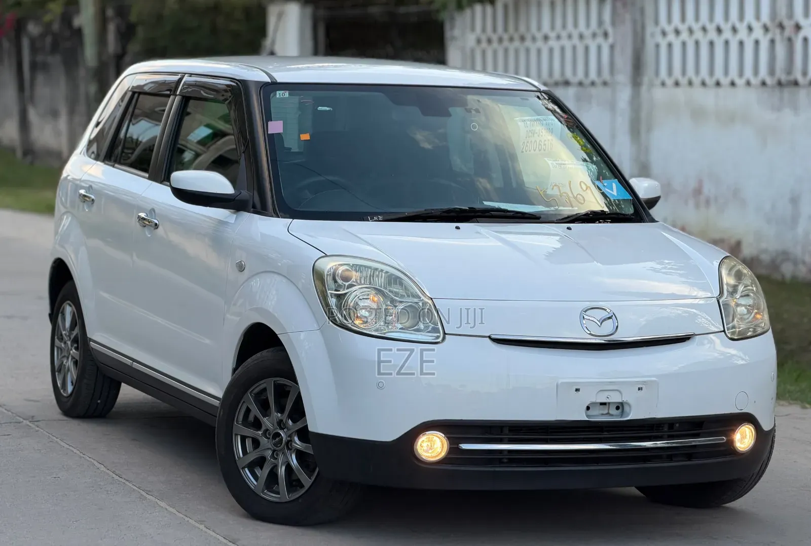 Mazda Verisa 2012 White