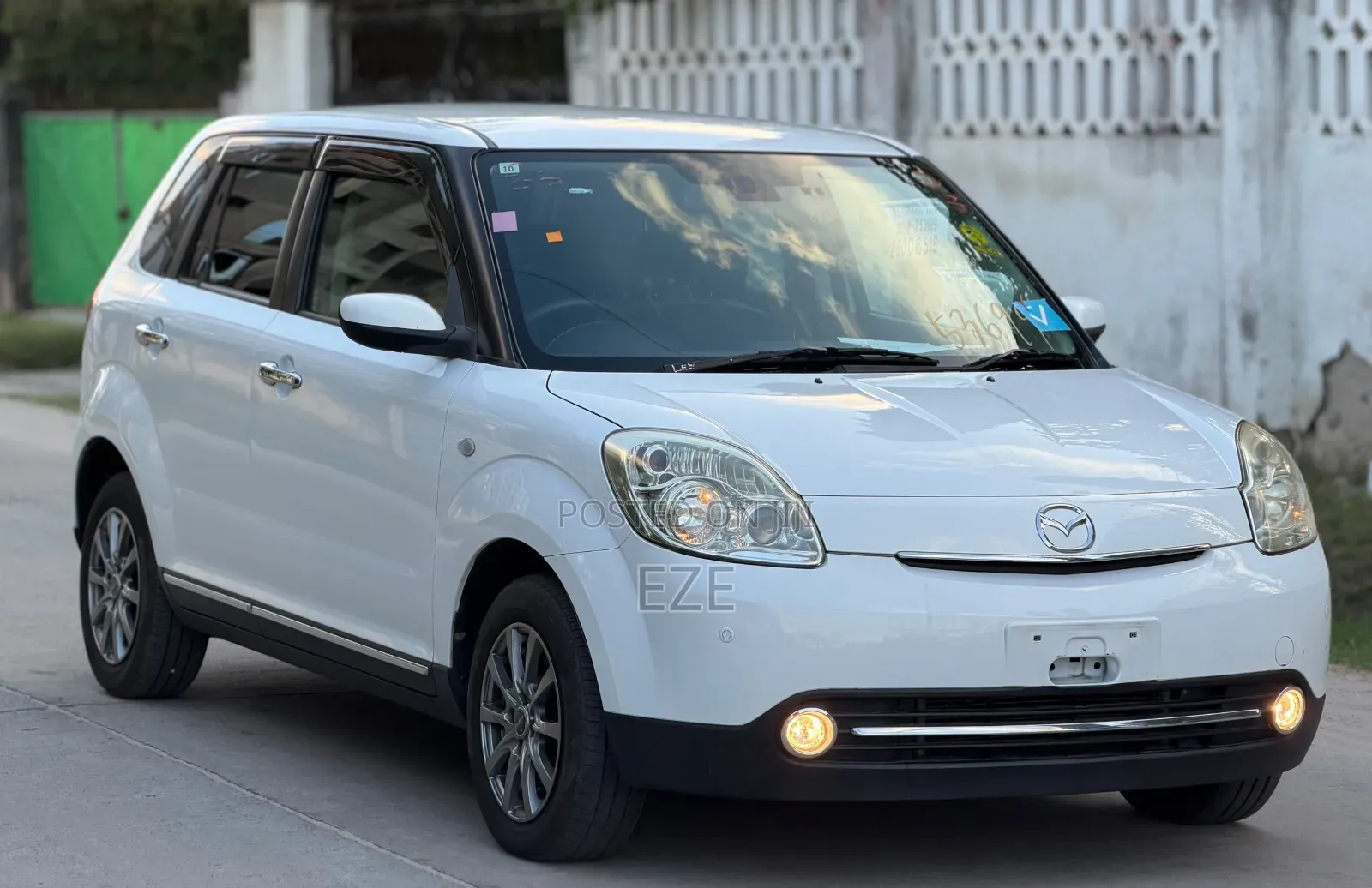 Mazda Verisa 2012 White