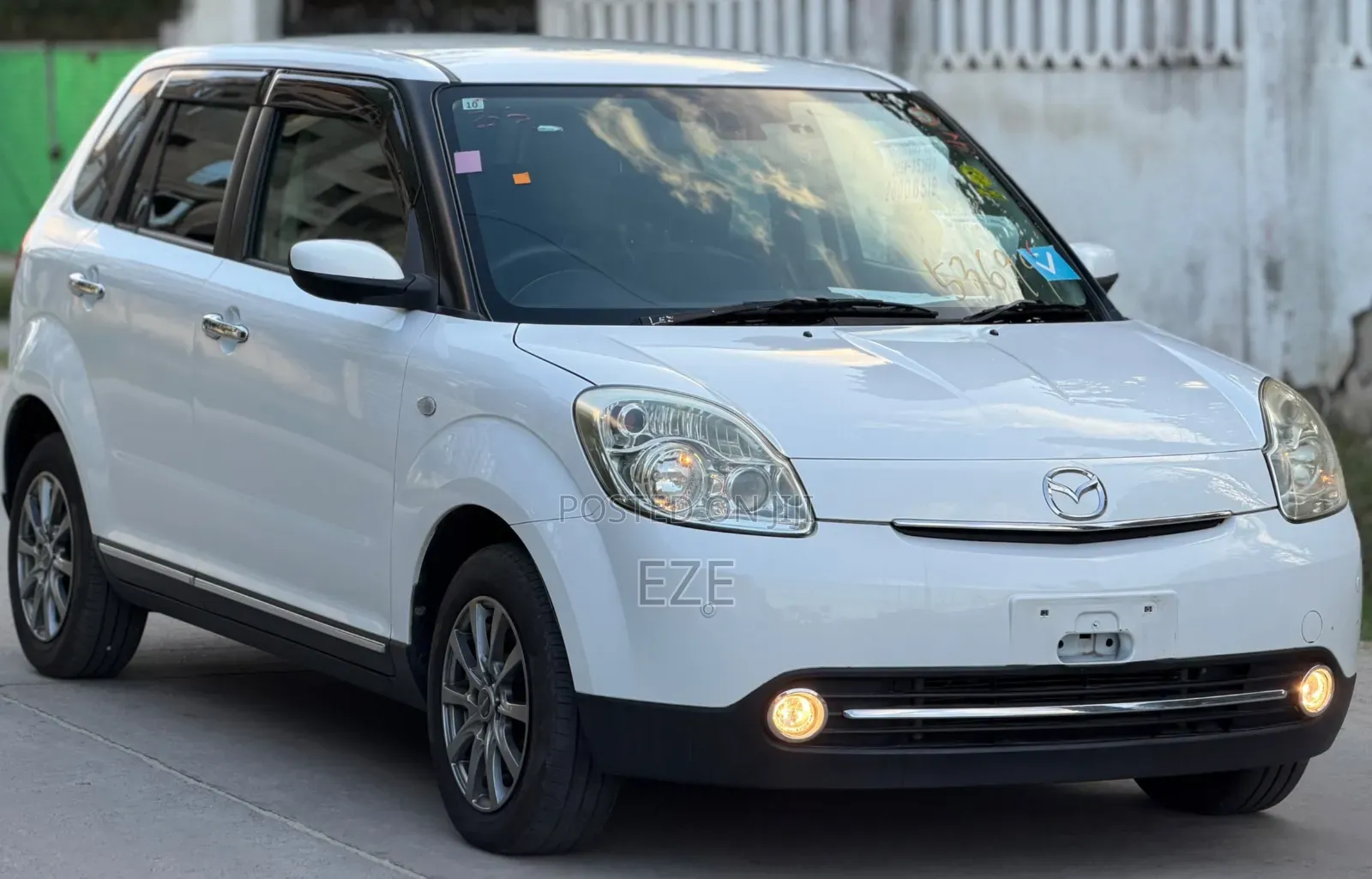 Mazda Verisa 2012 White