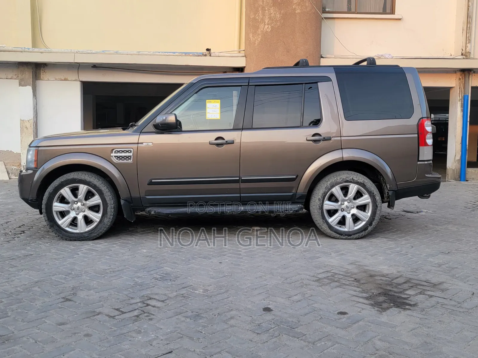 Land Rover Discovery 2013