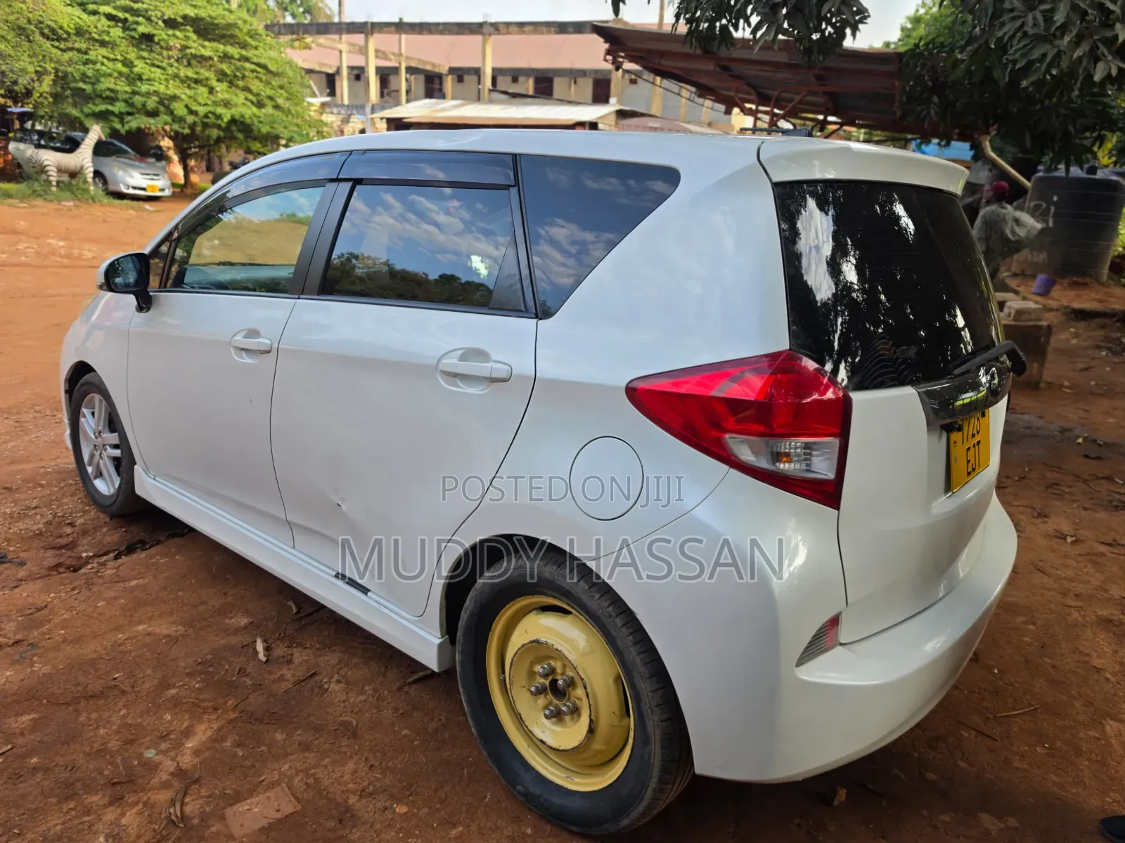 Subaru Trezia 2014 White