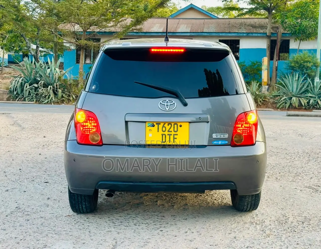 Toyota IST 2004 Gray