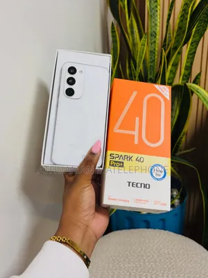 New Tecno Spark 40 256 GB Silver