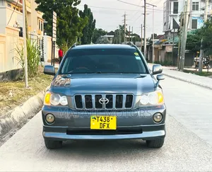 Toyota Kluger 2005 Gray