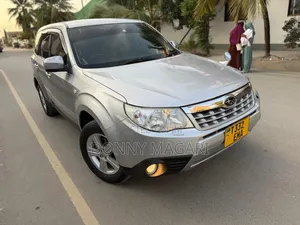 Subaru Forester 2011 Silver