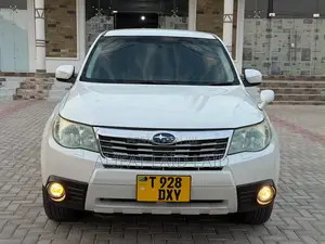 Subaru Forester 2010 White