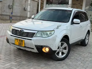 Subaru Forester 2010 White